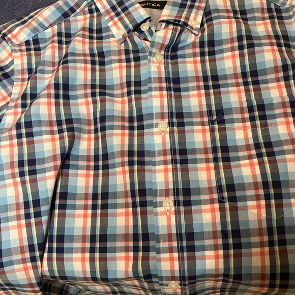 Nautica 2pc Medium Pullover/Button Down &1pc Large Navy Sweater Bundle - Picture 6 of 13